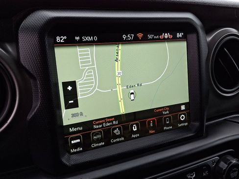 Used 2021 Jeep Gladiator Sport image 17