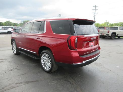 Certified 2026 GMC Yukon Elevation w/ Elevation Premium Package AWD/4WD image 9