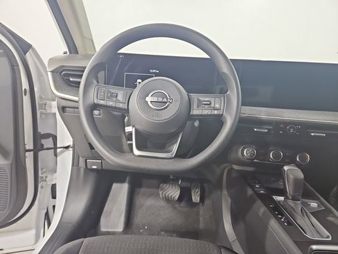 New 2026 Nissan Kicks S image 13