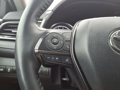 Used 2024 Toyota Camry SE image 15