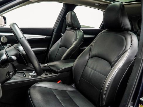 Used 2019 INFINITI QX50 Essential w/ Premium Heat Package image 37