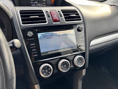 Used 2016 Subaru Forester 2.5i Premium image 16