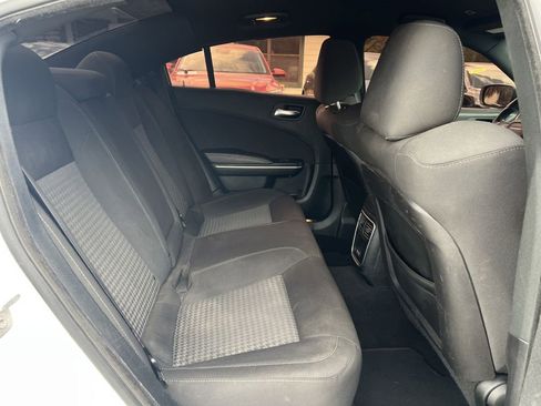 Used 2019 Dodge Charger GT image 11