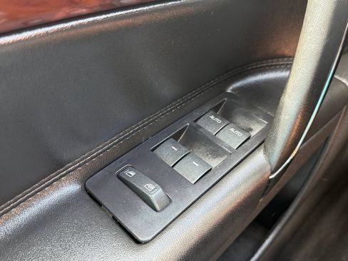 Used 2012 Lincoln MKZ FWD image 18