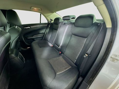 Used 2019 Chrysler 300 Touring w/ Sport Appearance Package image 23