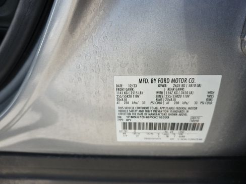 Certified 2023 Ford Explorer XLT w/ Equipment Group 202A image 31