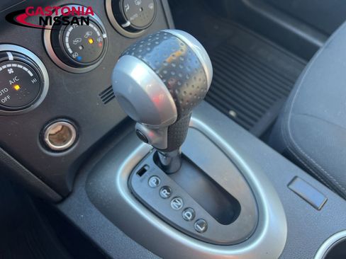 Used 2012 Nissan Rogue SV w/ Premium Pkg image 31