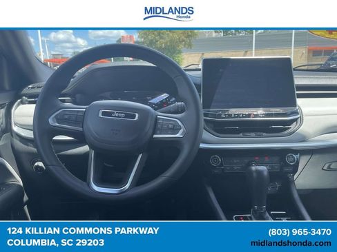 Used 2024 Jeep Compass Limited AWD/4WD image 11
