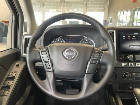 Certified 2025 Nissan Frontier SV RWD image 14