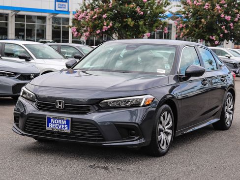 Certified 2024 Honda Civic LX image 3