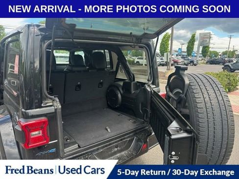 Used 2021 Jeep Wrangler Unlimited Sahara AWD/4WD image 13