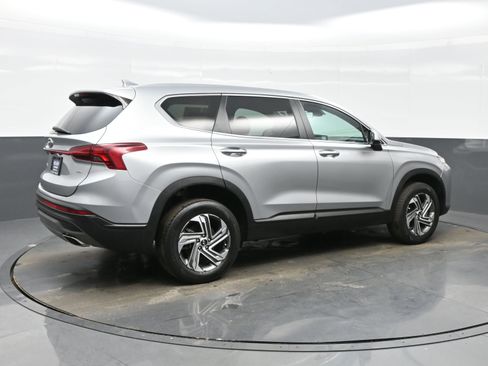 Certified 2021 Hyundai Santa Fe SE image 6