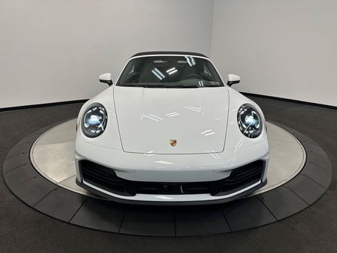 Used 2025 Porsche 911 Carrera RWD image 10