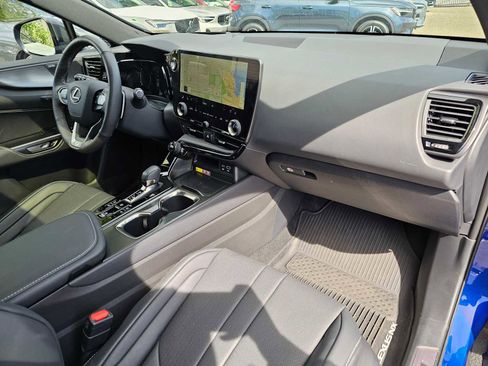 Used 2025 Lexus NX 350 F Sport AWD/4WD image 11