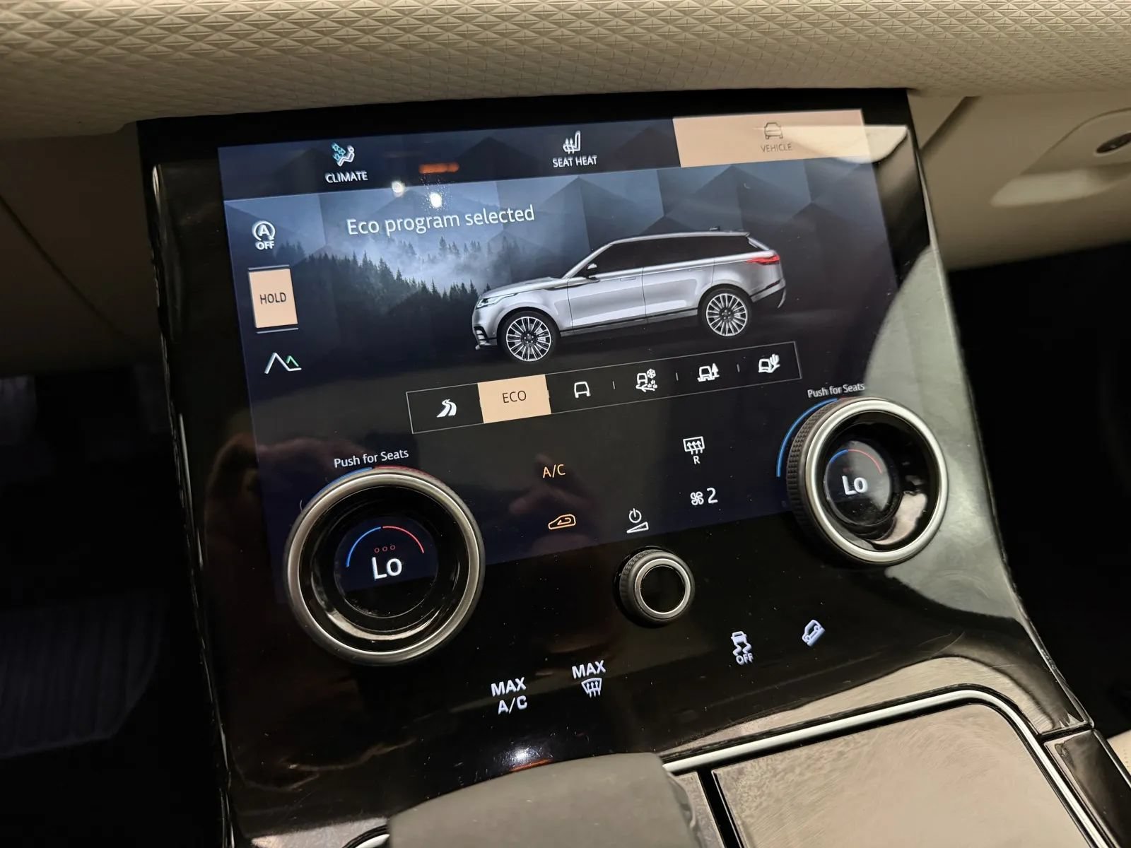 Used 2021 Land Rover Range Rover Velar S AWD/4WD image 39