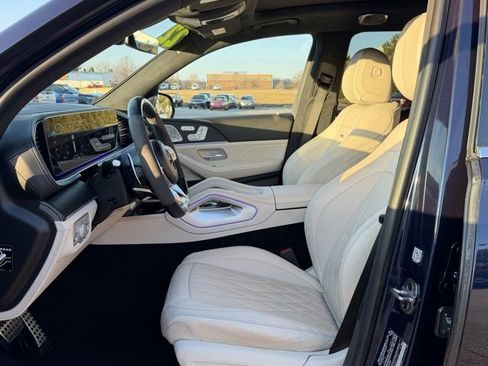 Used 2022 Mercedes-Benz GLS 63 AMG 4MATIC image 4