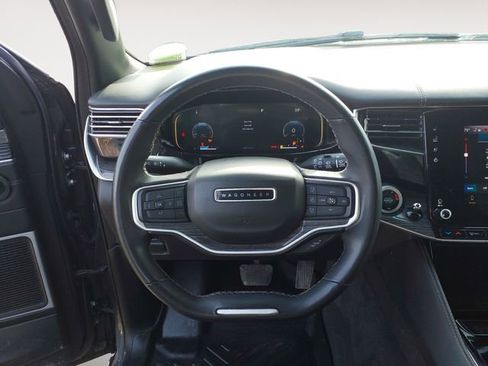 Used 2022 Jeep Wagoneer Series II image 12