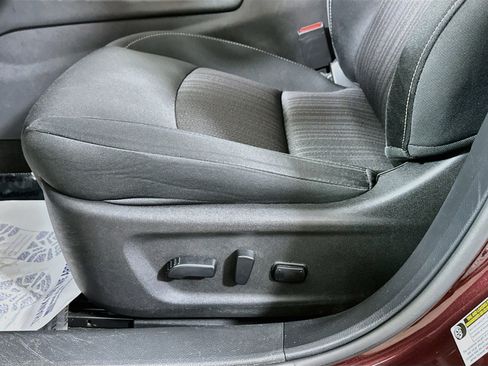 Used 2024 Nissan Altima 2.5 SV w/ SV Premium Package FWD image 19