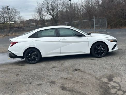 New 2026 Hyundai Elantra Sport FWD image 9