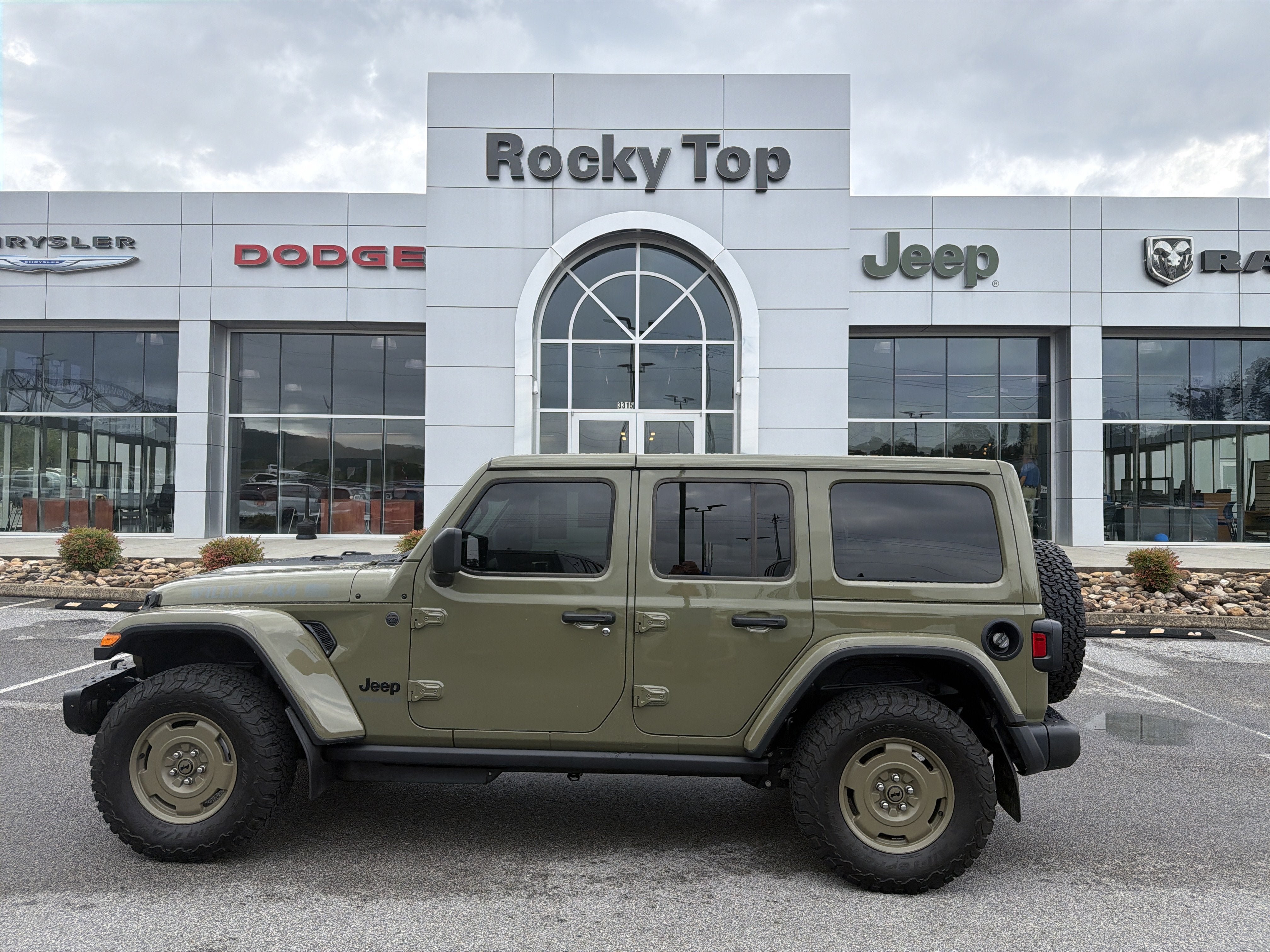 Used 2026 Jeep Wrangler Unlimited Sport AWD/4WD image 1