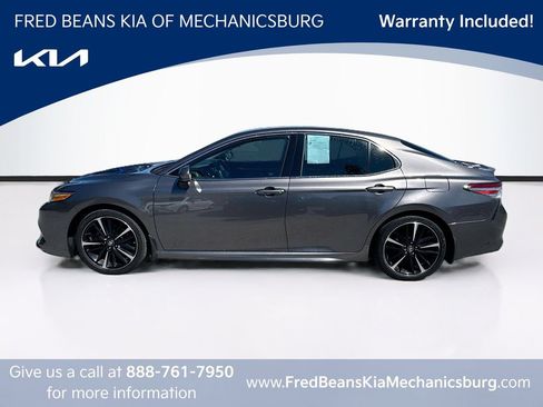 Used 2018 Toyota Camry XSE image 4