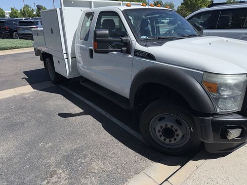 Used 2015 Ford F550 2WD SuperCab Super Duty image 4
