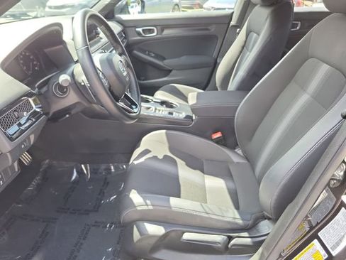 Used 2023 Honda Civic Sport image 17
