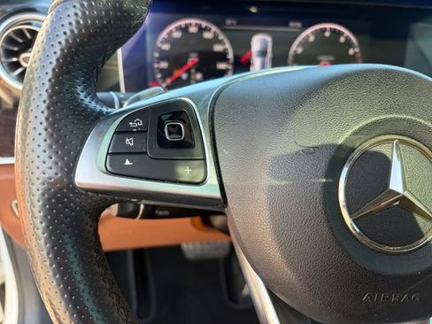 Used 2018 Mercedes-Benz E 400 Coupe image 6