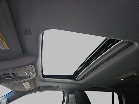 Used 2020 GMC Yukon Denali image 30