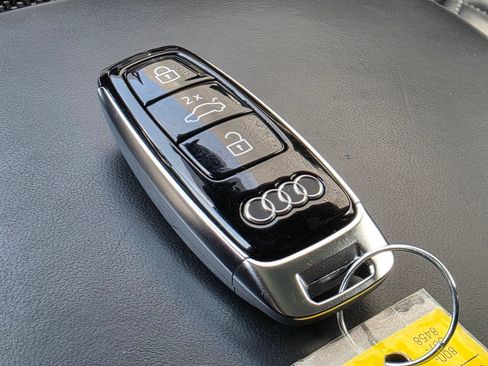 Used 2021 Audi SQ7 Premium Plus w/ Driver Assistance Package AWD/4WD image 35
