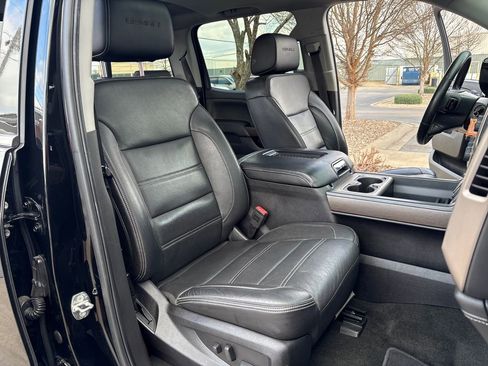 Used 2018 GMC Sierra 1500 Denali w/ Denali Ultimate Package image 40