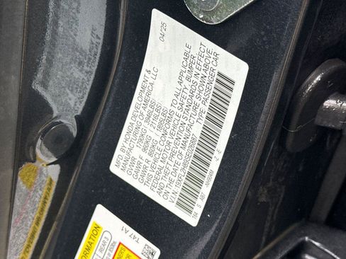 Certified 2025 Honda Civic Sport image 26