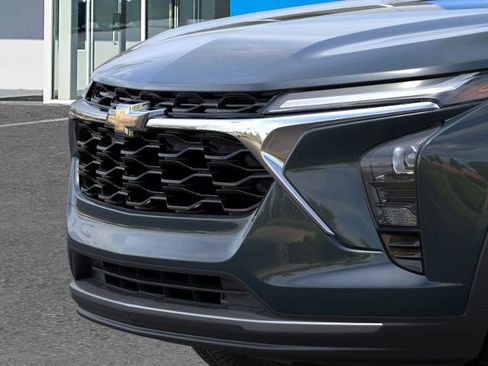 New 2026 Chevrolet Trax LT w/ LT Convenience Package FWD image 13