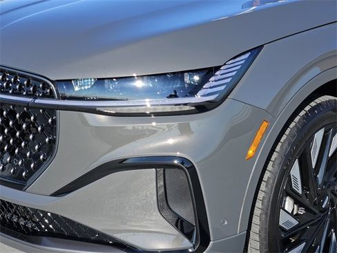 Certified 2024 Lincoln Nautilus Black Label w/ Jet Appearance Package (87T) image 8