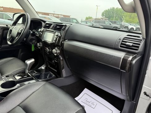 Used 2018 Toyota 4Runner SR5 image 12
