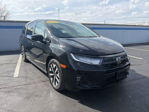 Used 2025 Honda Odyssey EX-L image 7