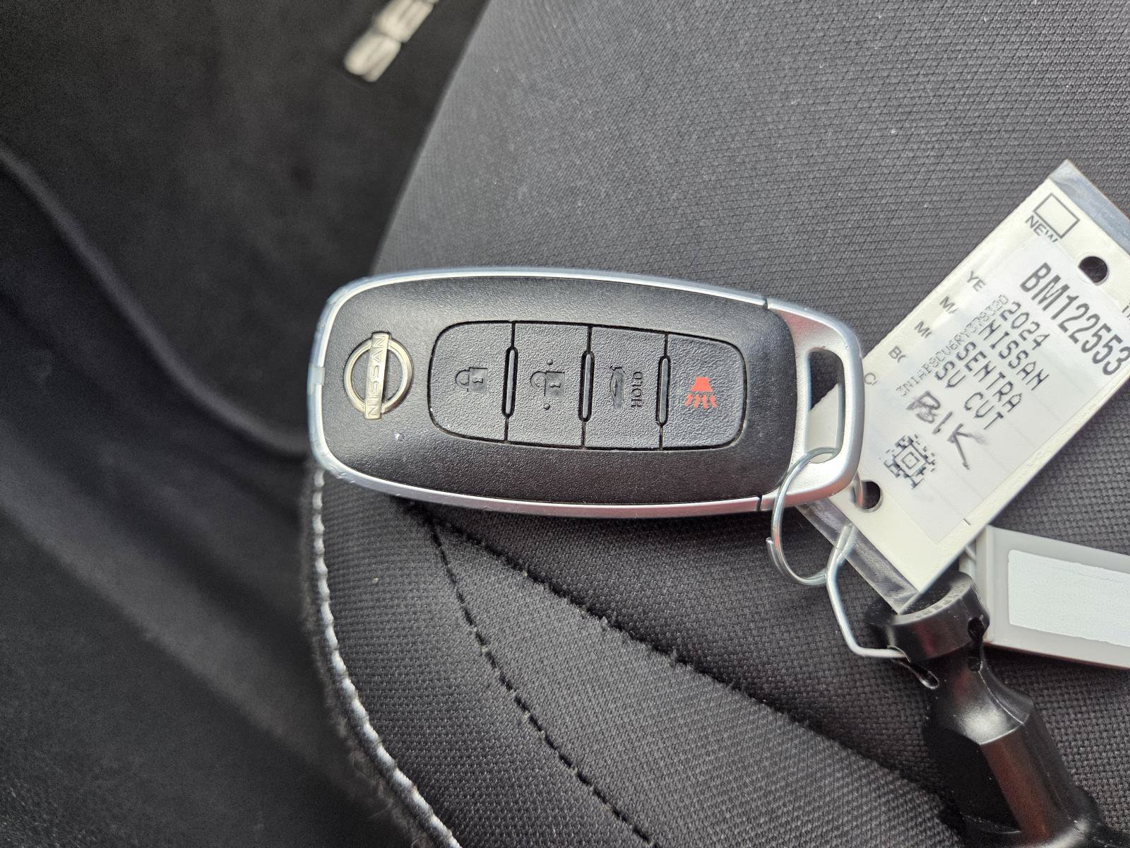 Used 2024 Nissan Sentra SV FWD image 28
