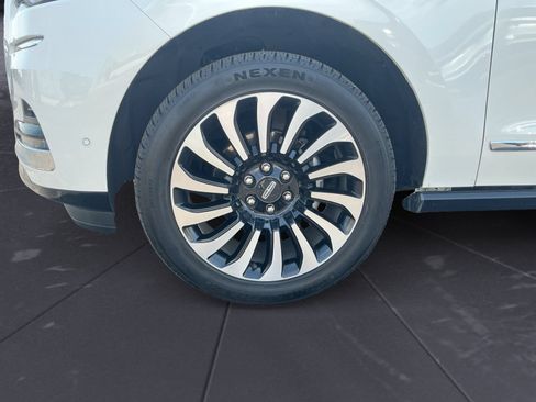 Certified 2023 Lincoln Navigator Black Label AWD/4WD image 14