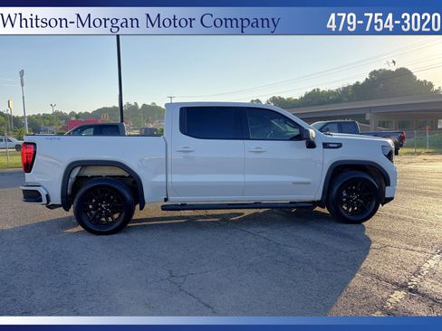 Used 2024 GMC Sierra 1500 Elevation AWD/4WD image 4