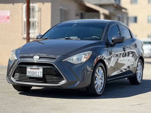 Used 2016 Scion iA FWD image 5