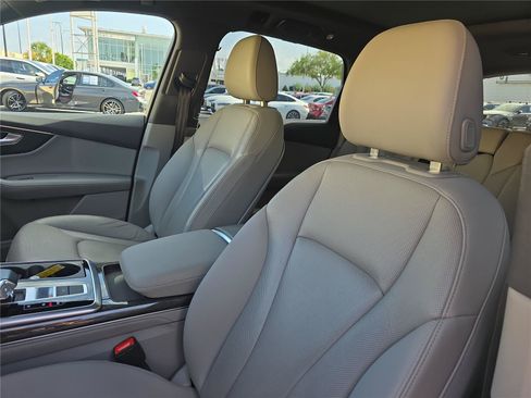 Used 2021 Audi Q7 3.0T Premium Plus AWD/4WD image 17