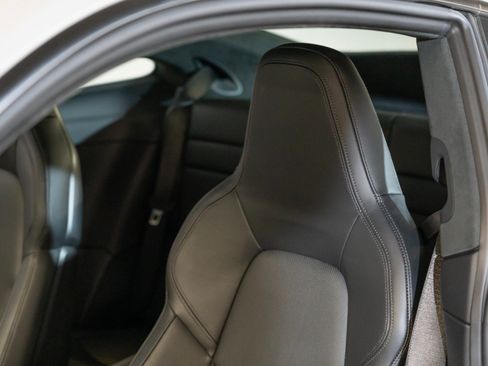 Certified 2025 Porsche 911 Carrera GTS RWD image 13
