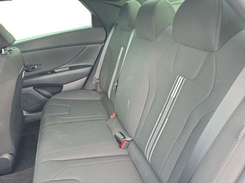 New 2025 Hyundai Elantra SEL FWD image 13