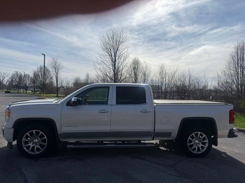 Used 2015 GMC Sierra 1500 Denali w/ Driver Alert Package AWD/4WD image 9