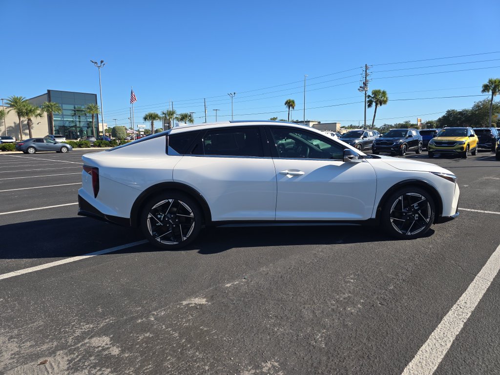 New 2026 Kia K4 GT-Line w/ GT-Line Premium Package FWD image 9
