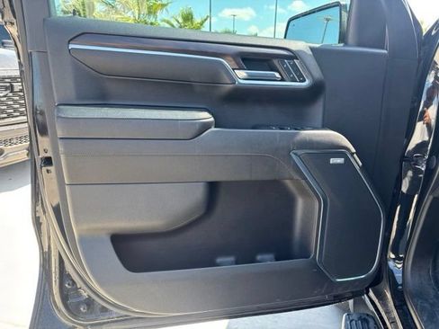 Used 2023 GMC Sierra 1500 SLT RWD image 9