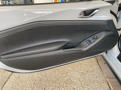 New 2026 MAZDA MX-5 Miata Club w/ Interior Package RWD image 12