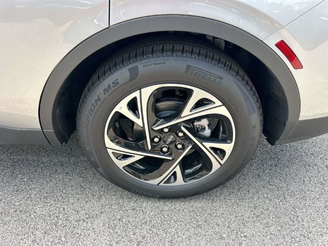 New 2026 Lincoln Nautilus Premier w/ Jet Appearance Package AWD/4WD image 11