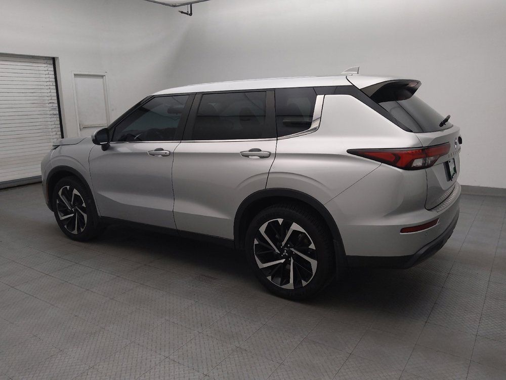 Used 2022 Mitsubishi Outlander ES AWD/4WD image 3