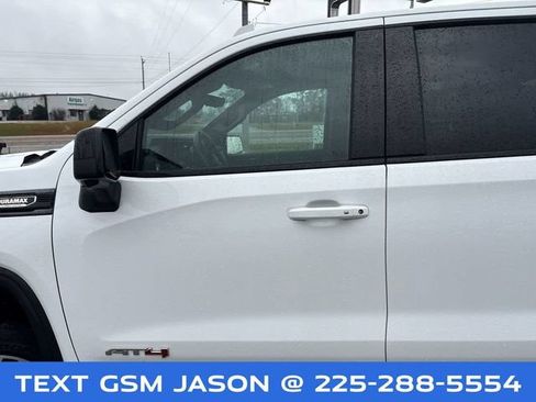 Used 2024 GMC Sierra 1500 AT4 w/ Technology Package AWD/4WD image 15